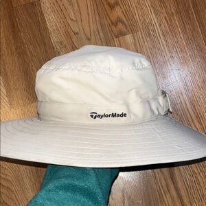 TaylorMade Golf Off-White Sun Hat L/XL